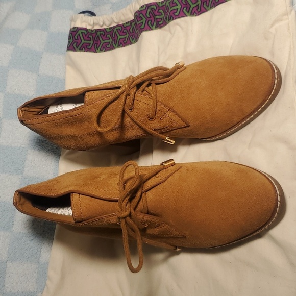 New Tory Burch ‘Hilary’ Suede Tan Brown Suede Ankle Booties Boots Size 8 - Picture 16 of 16